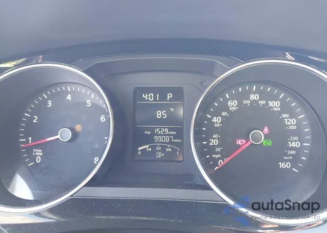 2016 Volkswagen Jetta 1.8T Sport z USA, uszkodzony, nr VIN 3VWD17AJ7GM232596